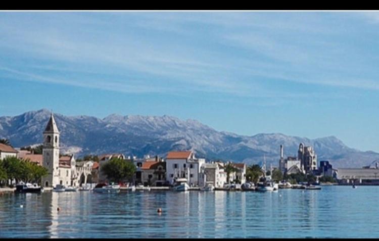 Apartamento Apartman Mila Kaštela Exterior foto