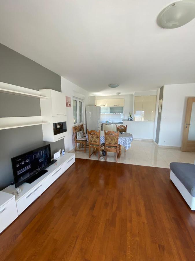Apartamento Apartman Mila Kaštela Exterior foto